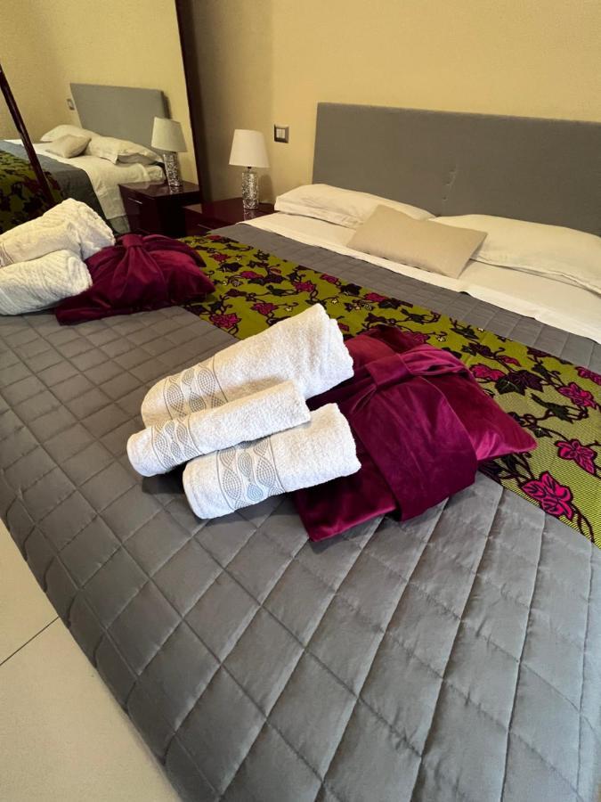 Stay In Style - Vibrant Condo In San Giovanni Lupatoto Bagian luar foto
