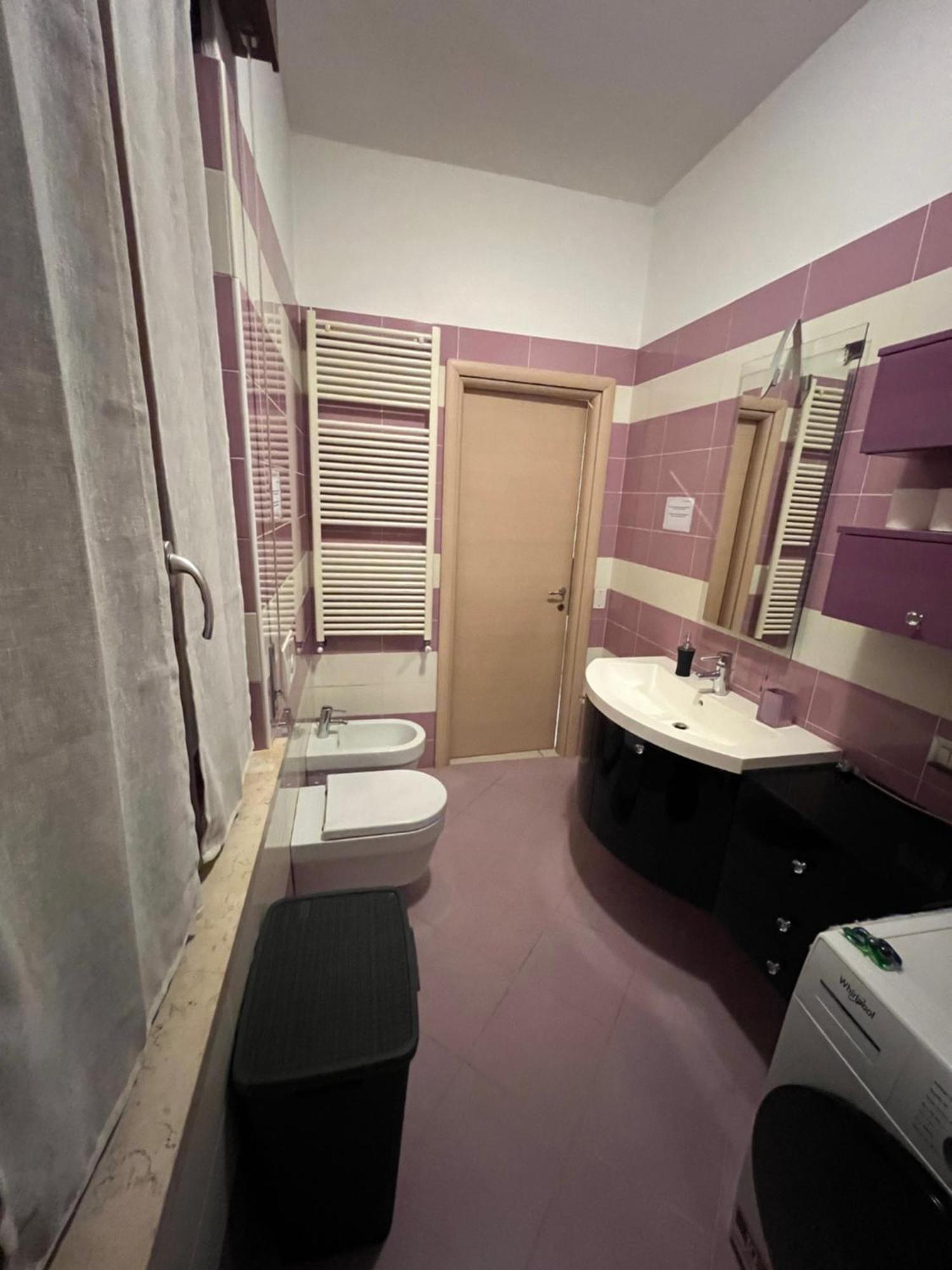 Stay In Style - Vibrant Condo In San Giovanni Lupatoto Bagian luar foto